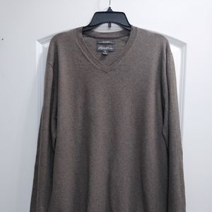 Eddie Bauer Merino Wool V Neck Sweater!